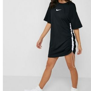 Nike Sportswear Swoosh Dress